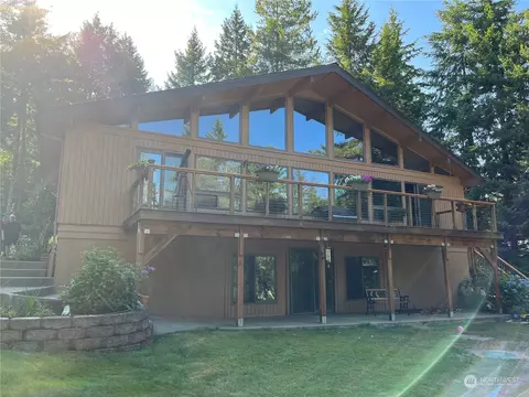 2550 Lost Creek Ln NW, Bremerton, WA 98312