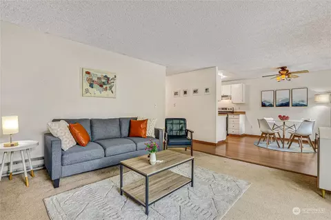 1150 Sunset Blvd NE #221, Renton, WA 98056