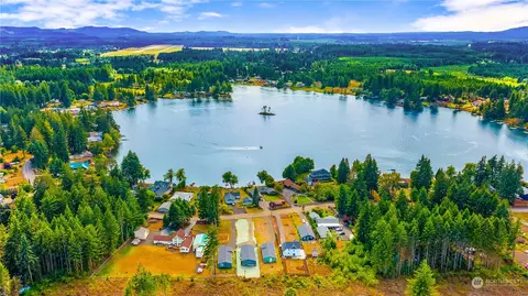 1901 E Island Lake Dr, Shelton, WA 98584