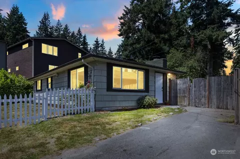 3305 Fender Dr, Lynnwood, WA 98087
