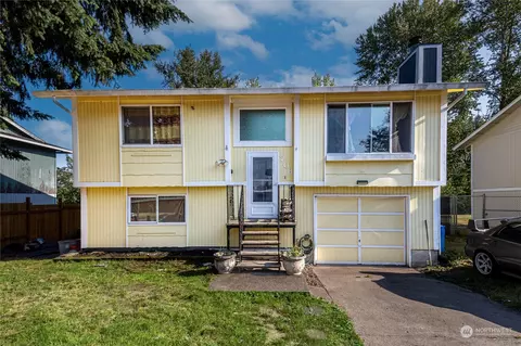 708 E 86th St, Tacoma, WA 98445