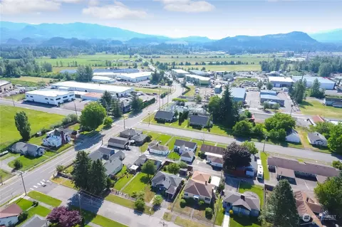 2107 Wells St, Enumclaw, WA 98022 photo 36