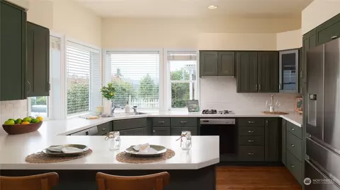 2348 E 18th St, Bremerton, WA 98310 photo 7