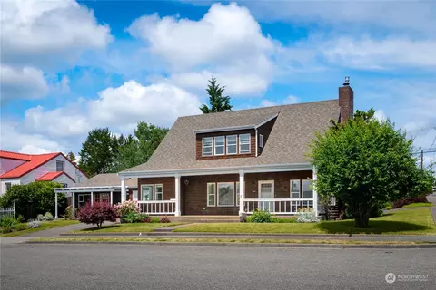 2348 E 18th St, Bremerton, WA 98310 photo 4