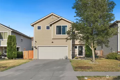 18449 95th Avenue Ct E, Puyallup, WA 98375