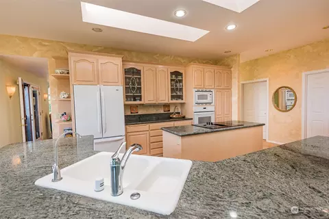 131 Hawks Way, Sequim, WA 98382 photo 11