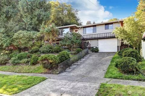 9909 Arrowsmith Ave S, Seattle, WA 98118