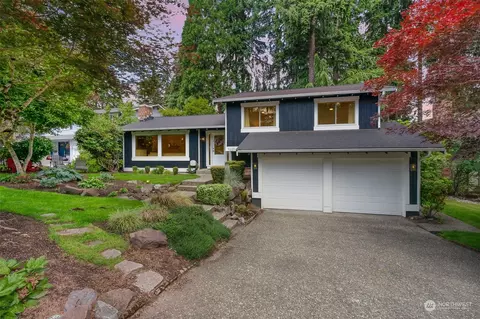 9220 NE 142nd St, Kirkland, WA 98034