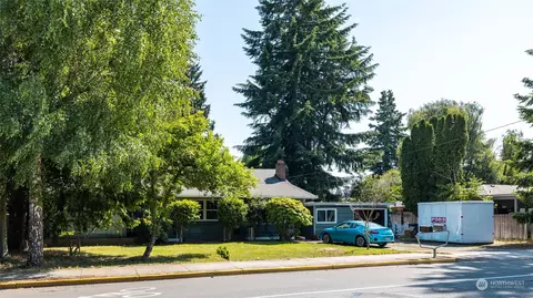 820 Hoag Rd, Mount Vernon, WA 98273