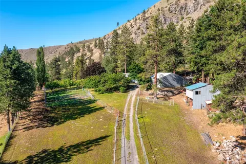 1560 Hwy 97a, Chelan, WA 98816