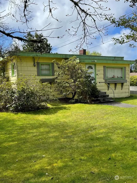 1312 202nd Ln, Ocean Park, WA 98640