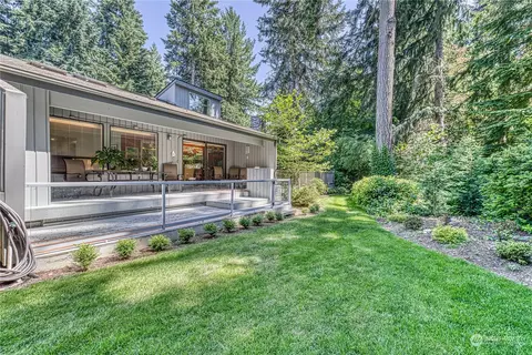 915 30th St NW #1B, Gig Harbor, WA 98335