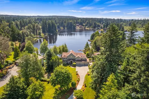 5416 Peninsula Dr SE, Olympia, WA 98513