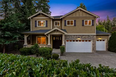 10442 SE 13th St, Bellevue, WA 98004