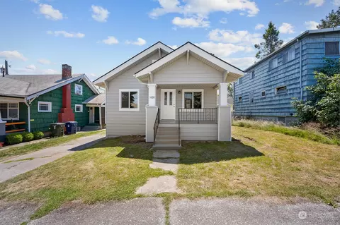 1020 S 43rd St, Tacoma, WA 98418