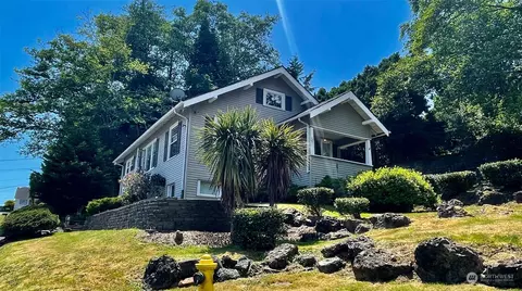 623 2nd Ave, Aberdeen, WA 98520