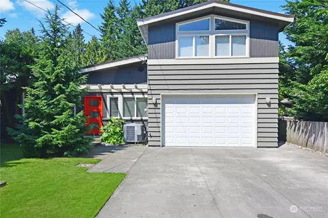 15521 1st Ave NW, Shoreline, WA 98177