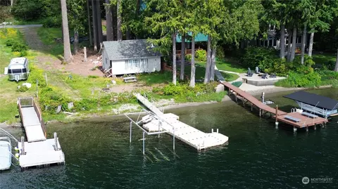 34038 N Shore Dr, Mount Vernon, WA 98274