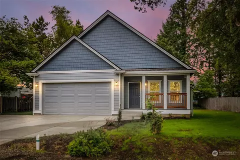 132 Seagate St SW, Ocean Shores, WA 98569