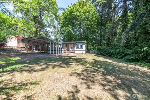 140 NE Anchor Dr, Belfair, WA 98528
