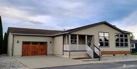 107 S Pass Rd #24, Nooksack, WA 98276