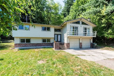 115 Greenhill Dr, Longview, WA 98632