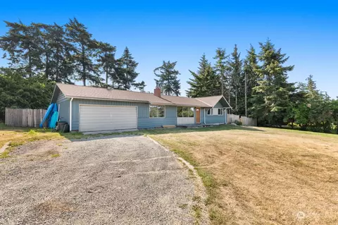 1207 Fairvue Pl, Oak Harbor, WA 98277