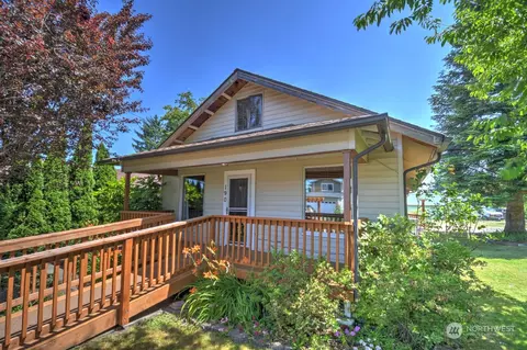 190 S C St, Buckley, WA 98321