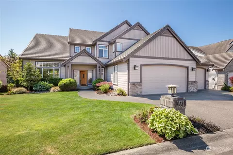 17723 92nd Ave E, Puyallup, WA 98375