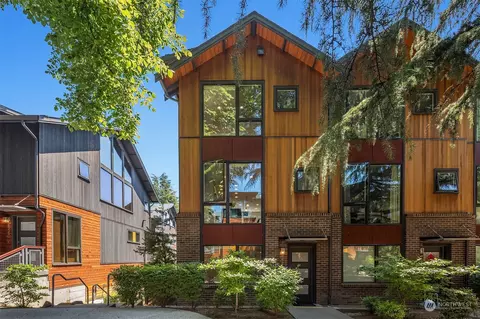 6525 34th Ave NE #A, Seattle, WA 98115