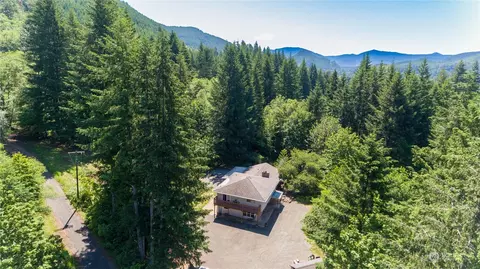 701 Davis Lake Rd, Morton, WA 98356