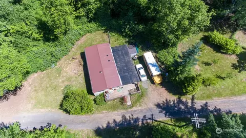 689 Davis Lake Rd, Morton, WA 98356