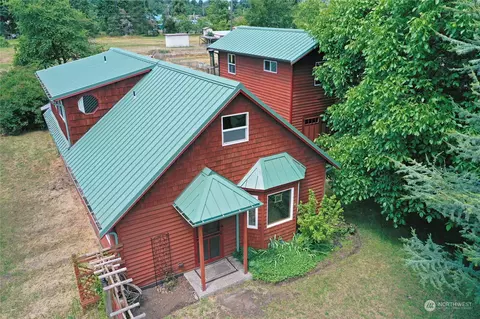 672 River Rd, Sequim, WA 98382