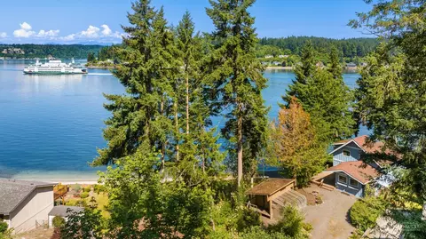 6054 Wynn Jones Rd E, Port Orchard, WA 98366
