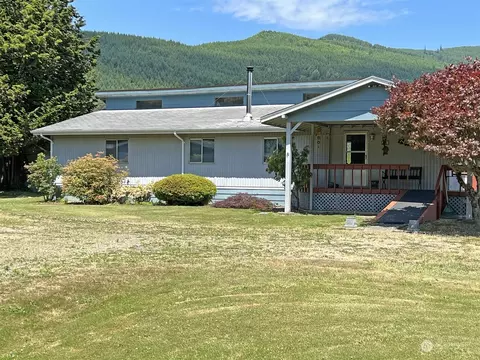 126 Uden Rd, Glenoma, WA 98336