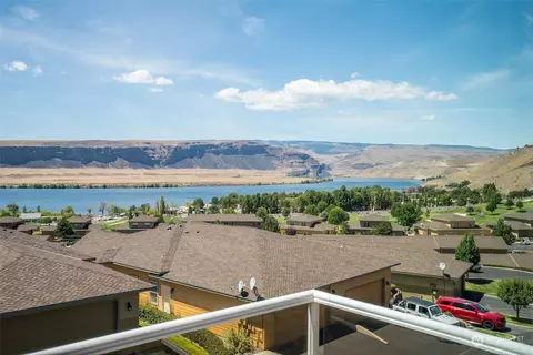 9255 Riverview Way NW #D24, Quincy, WA 98848