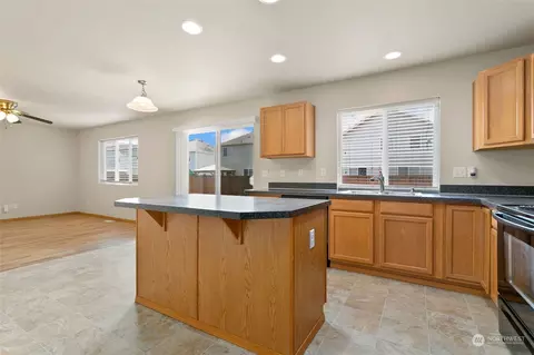 17720 17th Ave E, Spanaway, WA 98387 photo 10