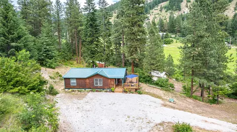 805 Stargazer Ln, Leavenworth, WA 98826