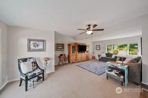 22121 SE 424th St, Enumclaw, WA 98022 photo 14
