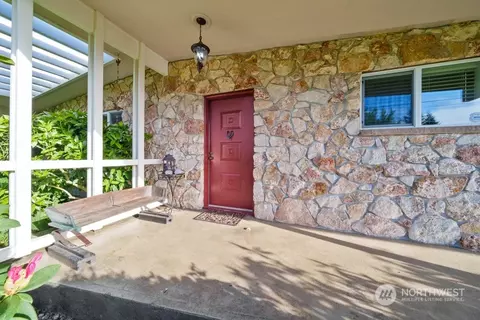 22121 SE 424th St, Enumclaw, WA 98022 photo 3