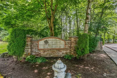 15300 112th Ave NE #B201, Bothell, WA 98011