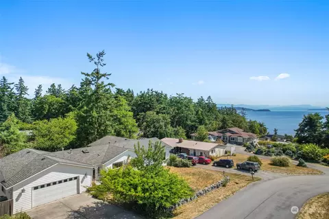 1278 Canterbury Ln, Oak Harbor, WA 98277