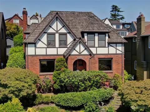 2229 Viewmont Way W, Seattle, WA 98199