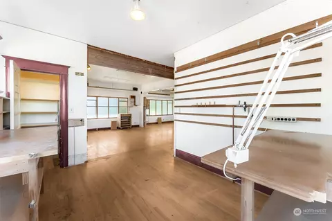 7811 Greenwood Ave N, Seattle, WA 98103 photo 28