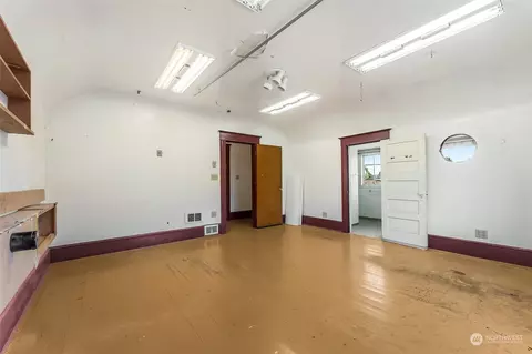 7811 Greenwood Ave N, Seattle, WA 98103 photo 16