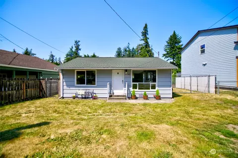 16749 Whitman Ave N, Shoreline, WA 98133