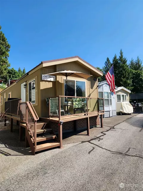 11155 S Lakeshore Rd #32, Chelan, WA 98816