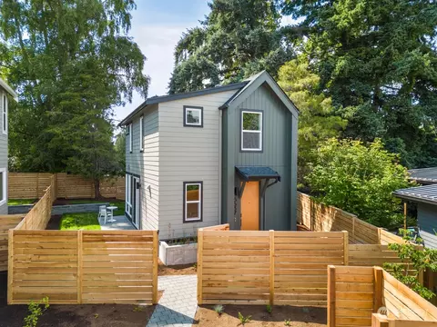 3637 38th Ave W, Seattle, WA 98199
