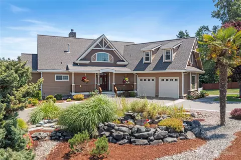 6812 97th Street Ct E, Puyallup, WA 98373