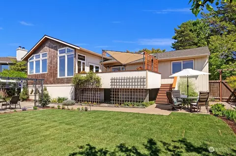 801 Driftwood Ln, Edmonds, WA 98020